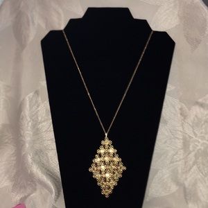 Retro 1970s Sarah Coventry Necklace - Diamond Shaped Gold Tone Flower Petals